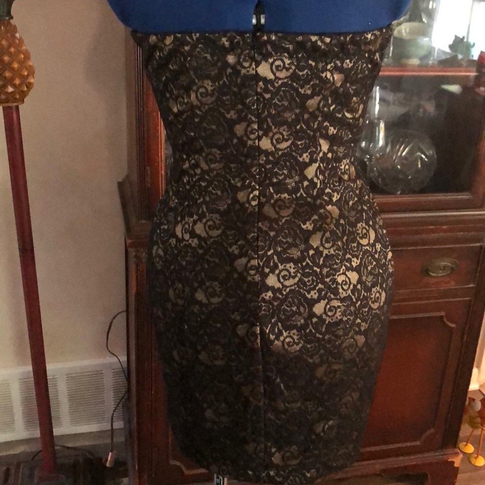 Dress - Picture 3 of 3